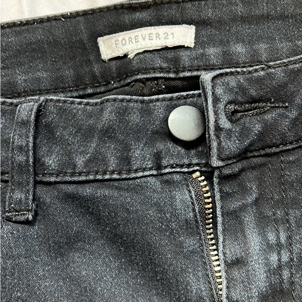 Jeans - Picture 3 of 3